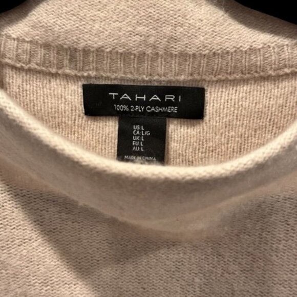 TAHARI Cashmere Oversize Fit Sweater Mock Neck Banded Cuff/Hem Beige Wm Sz L NEW - Picture 8 of 10